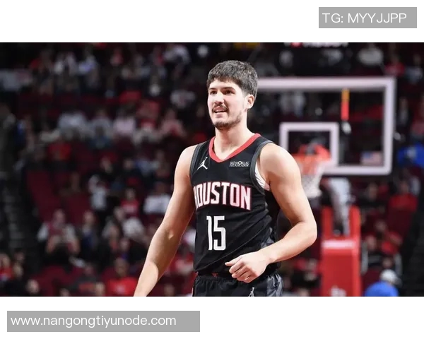 火箭队如何凭借强大阵容逆转局势并为年轻球员提供成长机会