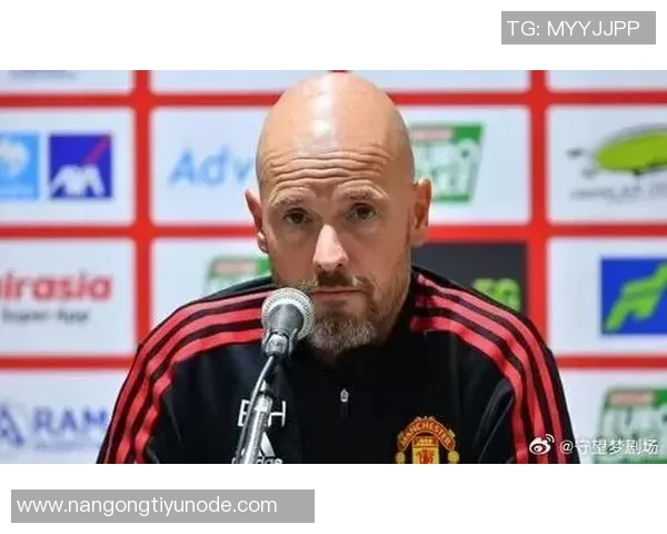 旧将期待滕哈赫重返阿贾克斯担任主帅认为他是最佳人选 旧将期待滕哈赫重返阿贾克斯担任主帅认为他是最佳人选