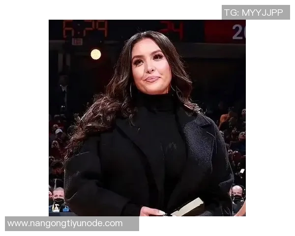 瓦妮莎分享美照闺蜜们鼓励我多拍照甜瓜前妻拉拉调侃我是你的闺蜜 瓦妮莎分享美照闺蜜们鼓励我多拍照甜瓜前妻拉拉调侃我是你的闺蜜